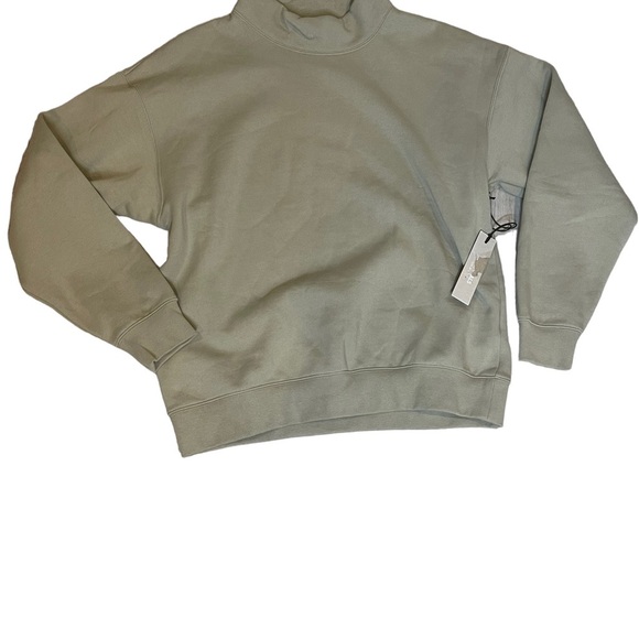 NWT Fear of God Essentials Green Mock Neck Sweatshirt Back Logo plate Medium - Picture 3 of 9
